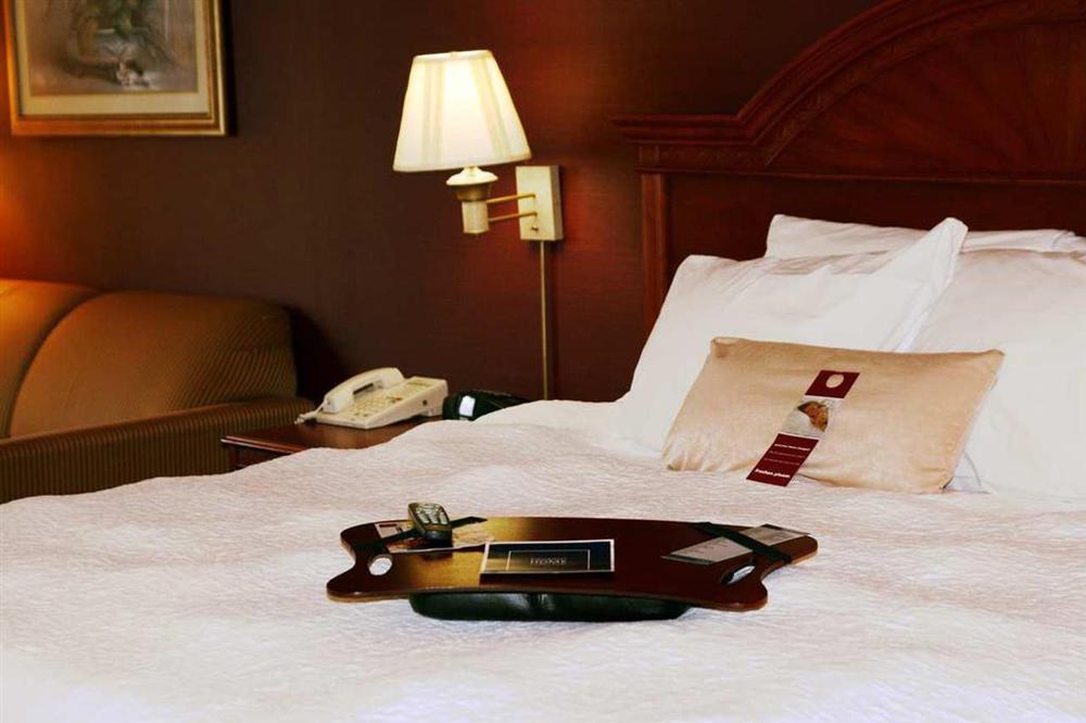 Wingate By Wyndham Steubenville Room photo