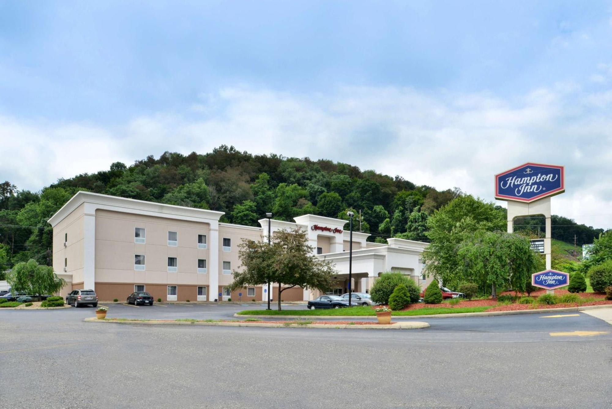Wingate By Wyndham Steubenville Exterior photo