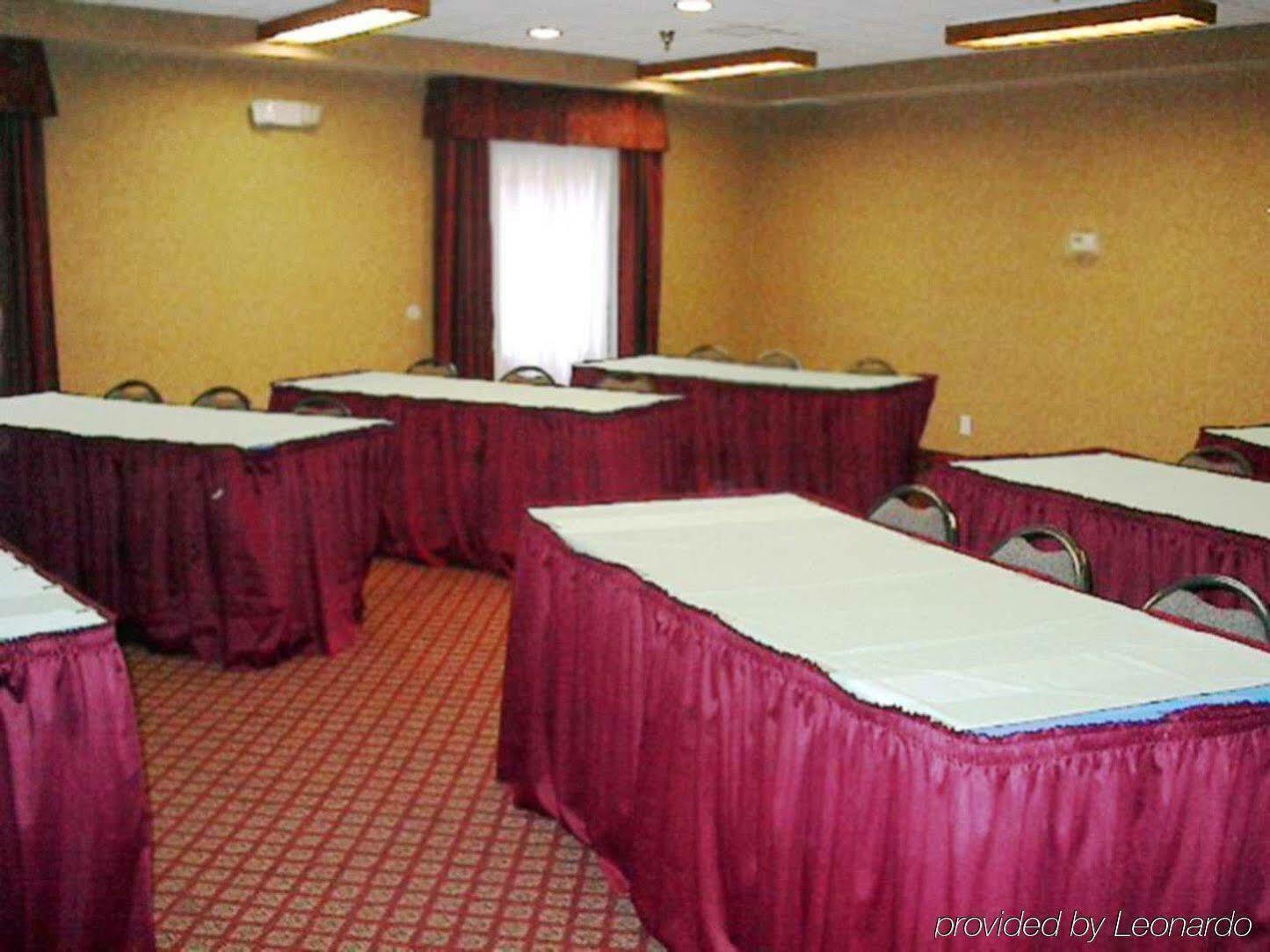 Wingate By Wyndham Steubenville Facilities photo